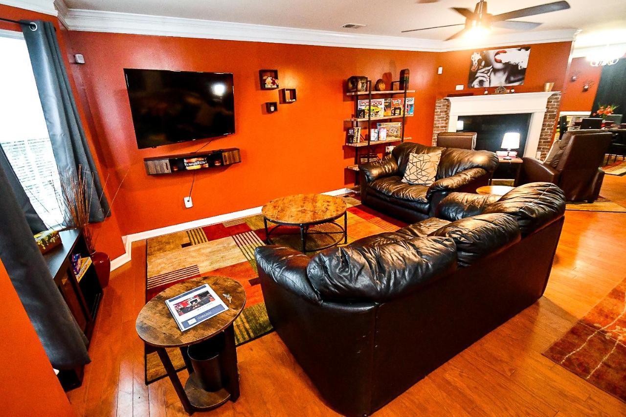 Amazing Large 3 Bed House With King Bed Less Than 10 Miles To Dtwn Atlanta Buitenkant foto