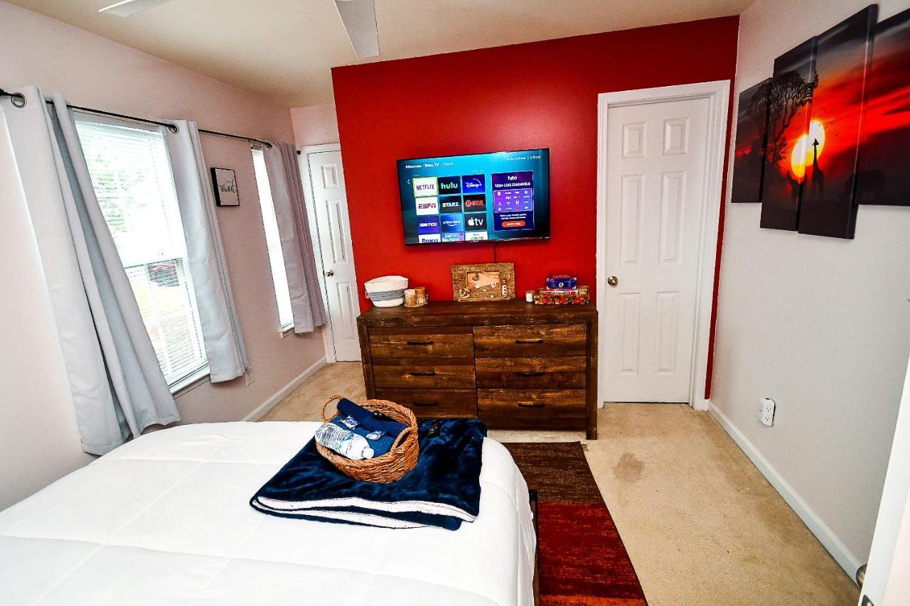 Amazing Large 3 Bed House With King Bed Less Than 10 Miles To Dtwn Atlanta Buitenkant foto
