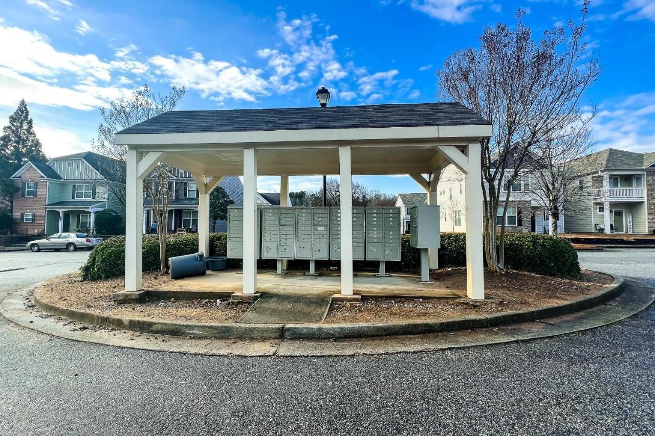 Amazing Large 3 Bed House With King Bed Less Than 10 Miles To Dtwn Atlanta Buitenkant foto