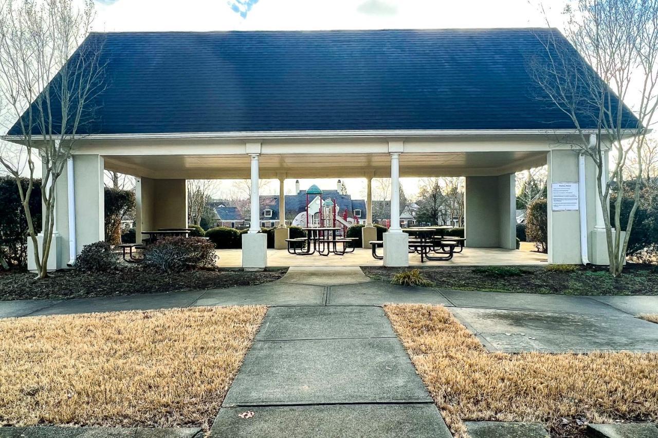 Amazing Large 3 Bed House With King Bed Less Than 10 Miles To Dtwn Atlanta Buitenkant foto